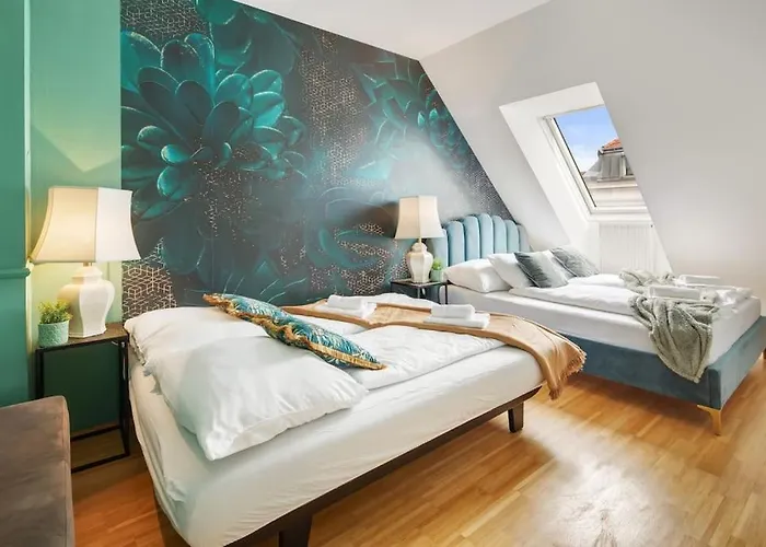 Luxury Loft View - 4 Bedrooms - Gym - Near Centre - Schoenbrunn - Book Parking With Us