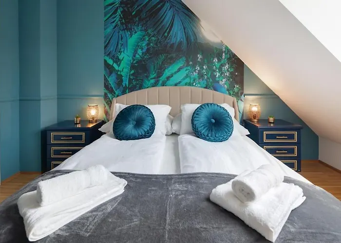 Luxury Loft View - 4 Bedrooms - Gym - Near Centre - Schoenbrunn - Book Parking With Us *